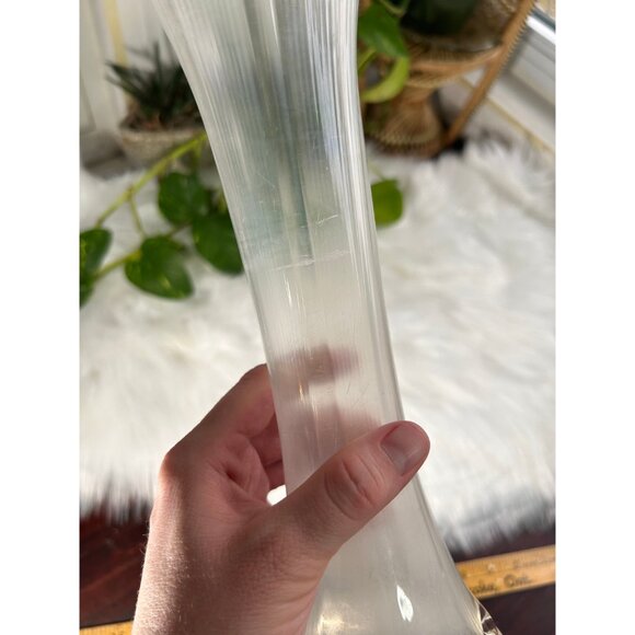 Carnival glass iridescent white swung/ripple/wave vase scratched inside - Picture 6 of 7